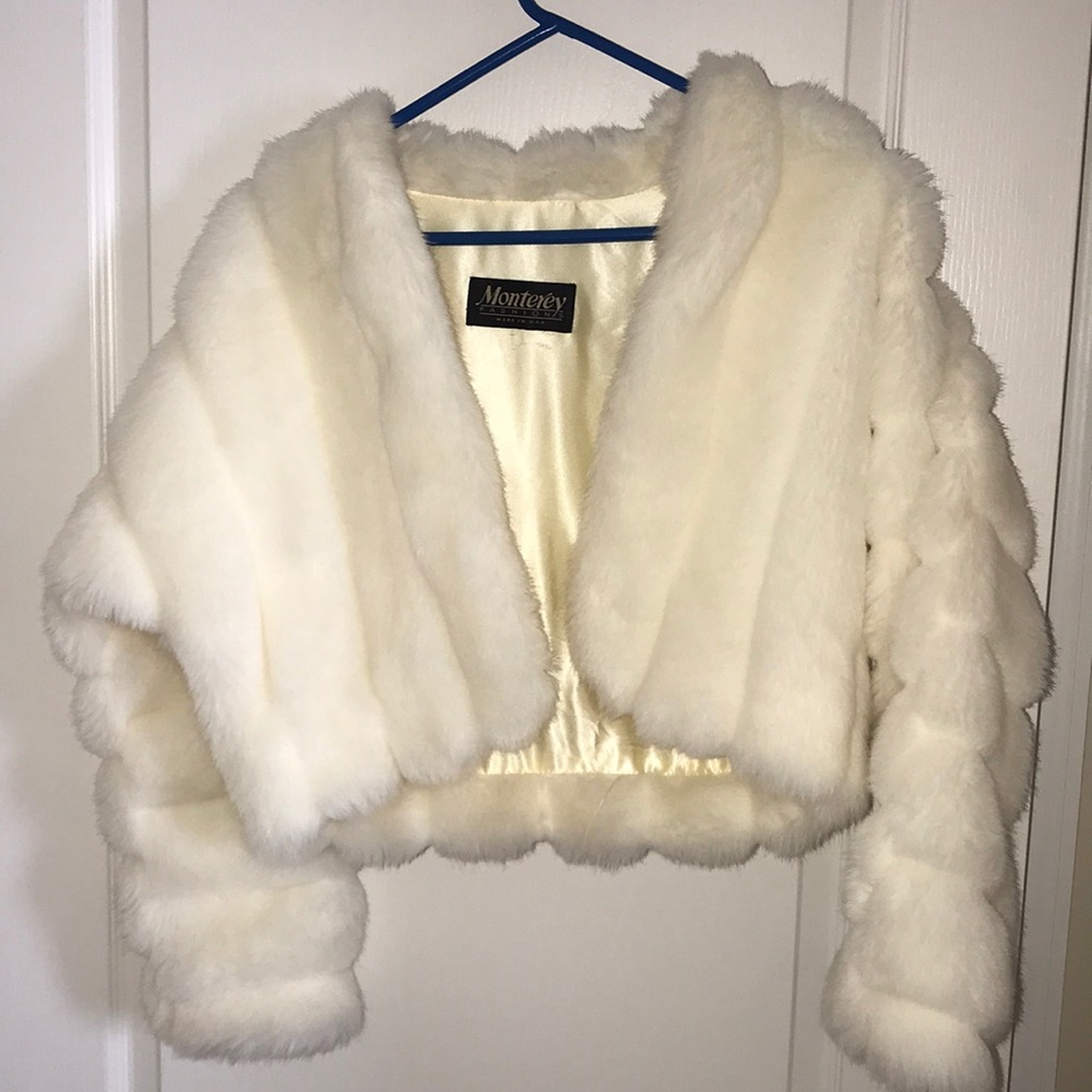 Monterey Fashions 💯 Vintage Faux Fur Jacket Coat